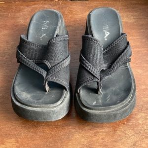 MIA - Platform FlipFlop Sandals - Womens size 7